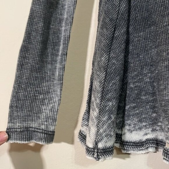 Free People Grey Thermal - Picture 2 of 6